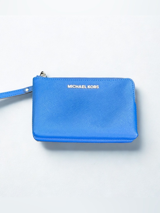Michael Kors Handbags - MICHAEL KORS Jet Set Travel Double Zip Wristlet Wallet Clutch Saffiano leather